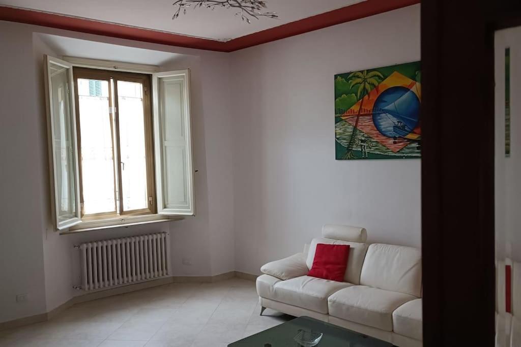 Casa Giafer Apt Luminoso Spazioso Ben Localizzato Floransa Dış mekan fotoğraf